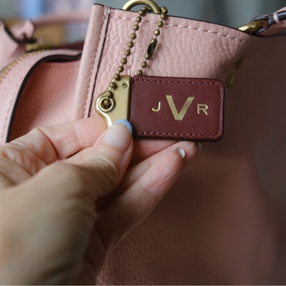 Coach Rogue 30 - Picture 5 of 16